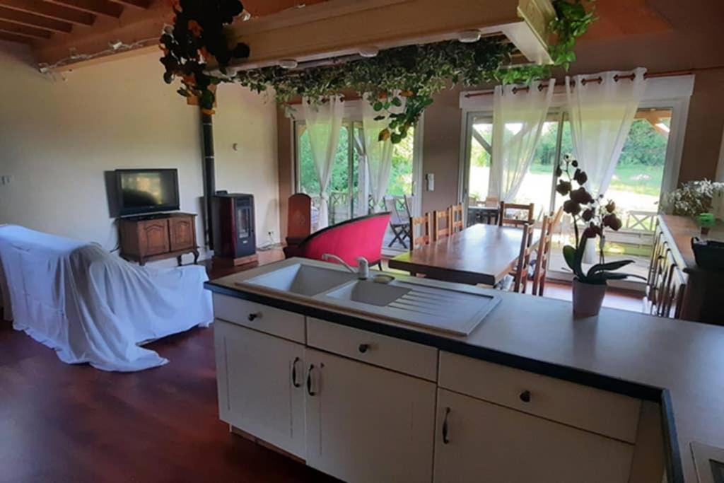Villa Le Temps De Vivre Saint-Pierre-du-Val Esterno foto